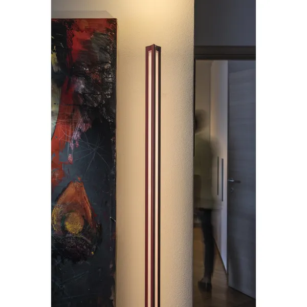 Chiaroscura Stehlampe Rot