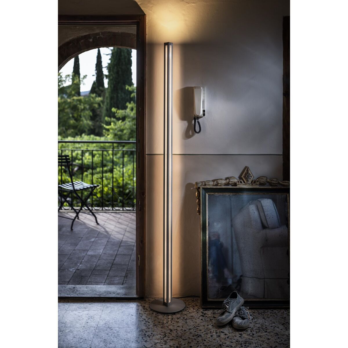 Chiaroscura Floor Lamp Titanium