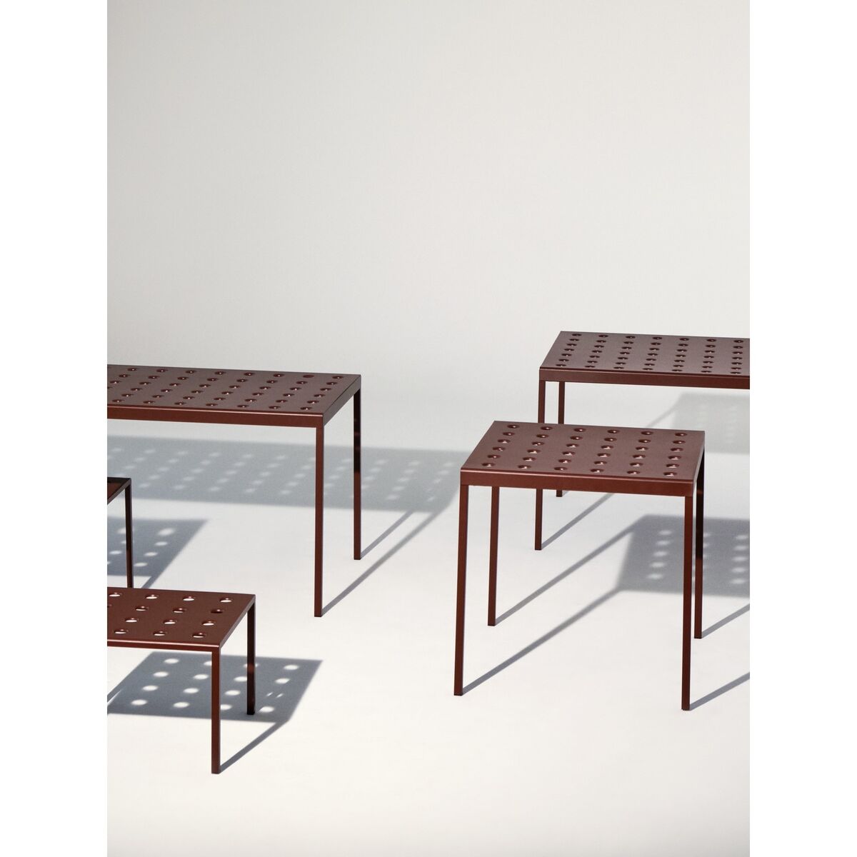 Balkontisch L75 x H74 Eisenrot