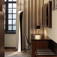 La Petite Black Table Lamp