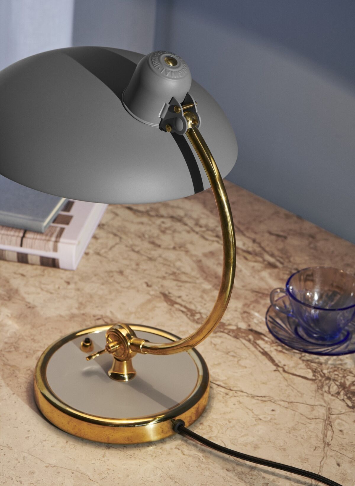 Kaiser Idell 6631 Luxus Bordlampe Mat Grå
