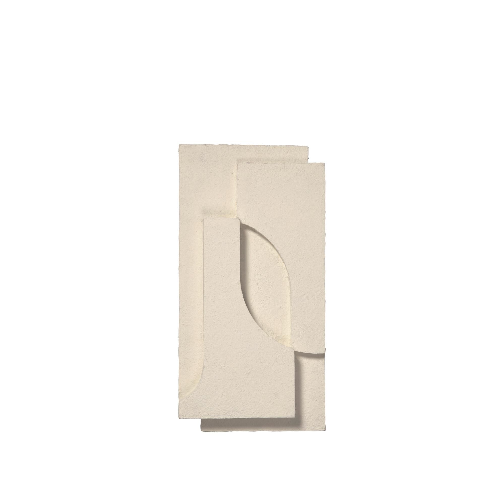 Serif Relief Wall Hanging Petit Blanc Cassé