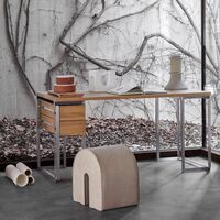 Outline Desk Warm Lacquered Oak/Stainless Steel