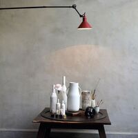 N213 Vegglampe Matt Sort & Matt Rød