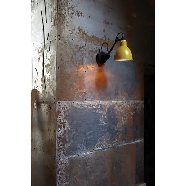 N304 Wall Lamp Matt Black Hardwired