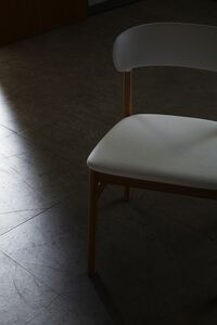 Herit Dining Chair Smoked Oak/Sand