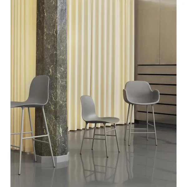 Form Bar Stool with Backrest H75 cm Black/ Black Steel