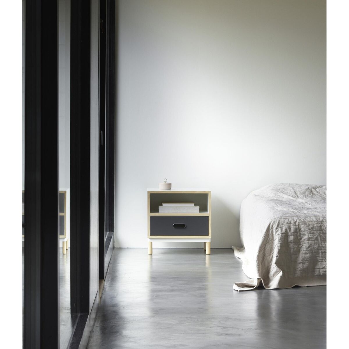 Kabino Bedside Table White