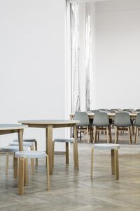 Slice Bord Egetræ/ Linoleum Ø95