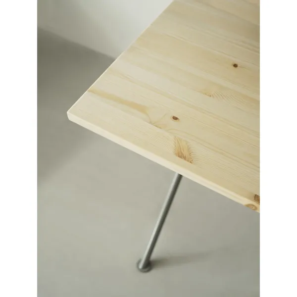 Kip Skrivebord Sort/Fyrretræ