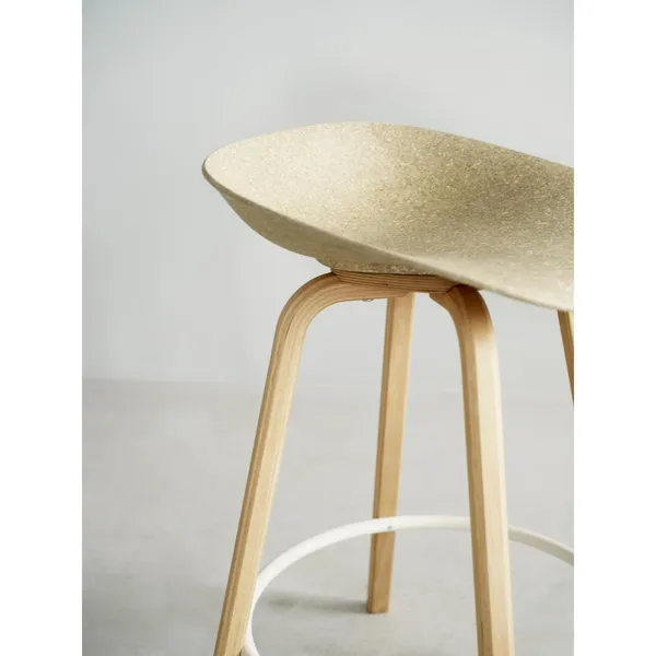Matt Bar Stool 65 cm Beech/ Black/Seaweed