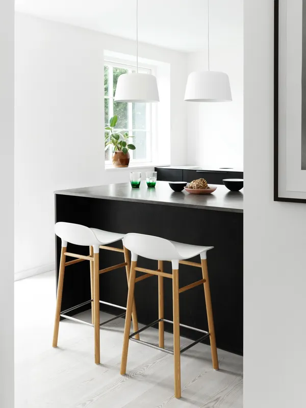 Form Bar Stool 65 cm Upholstered Group 2 Light Gray/ Steel