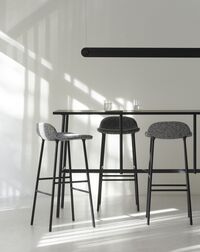 Form Bar Stool 65 cm Upholstered Group 7 Cream/ Steel