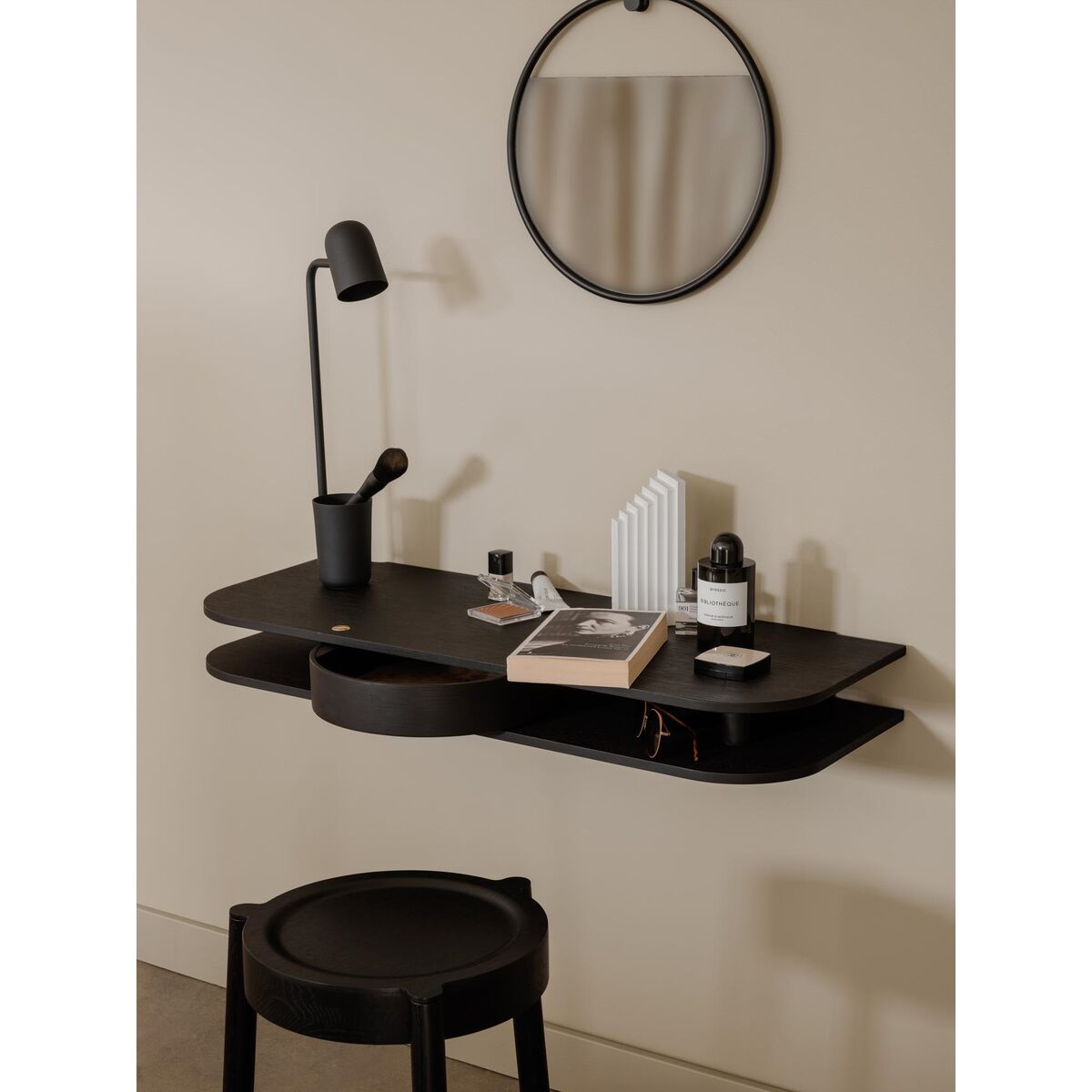 Valet Wandplank Zwart Eiken