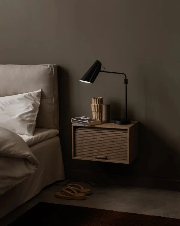 Birdy Swing Bordlampe Sort/Messing