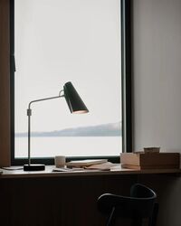 Birdy Swing Bordlampe Sort/Messing