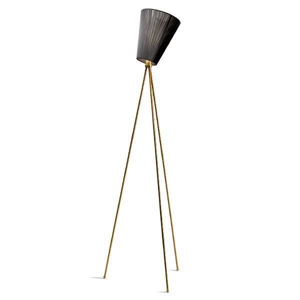 Norra Oslo Wood Golvlampa Guld Sockel & Svart Lampsk&auml;rm