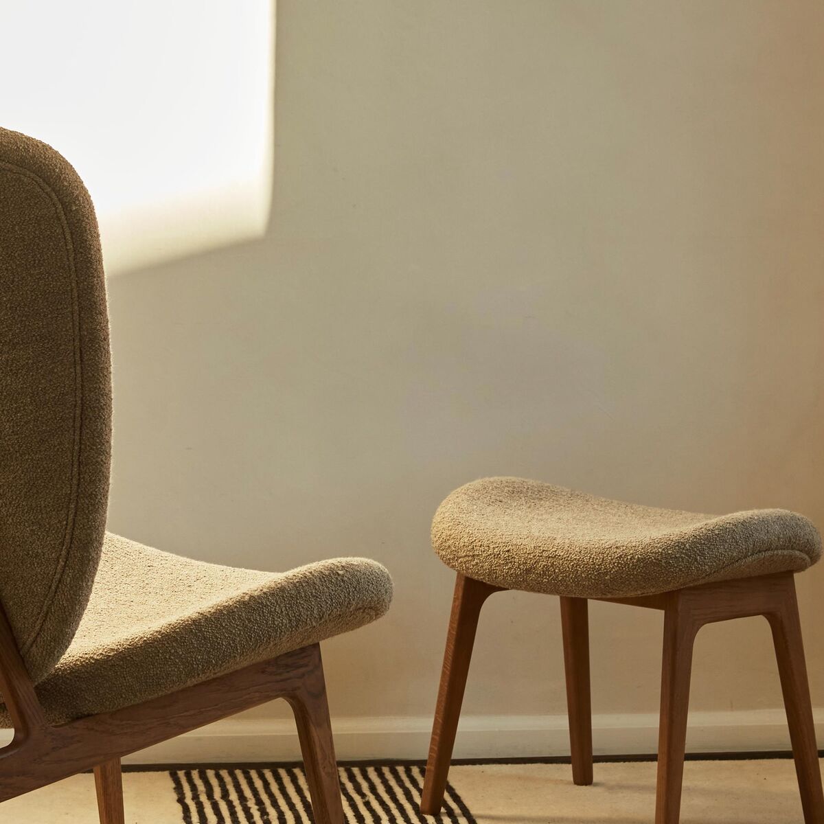 Elephant Armchair Oak/Barnum Col 3