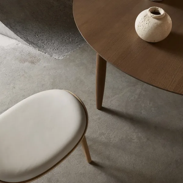 Oku Round Dining Table Ø120 Dark Smoked Oak
