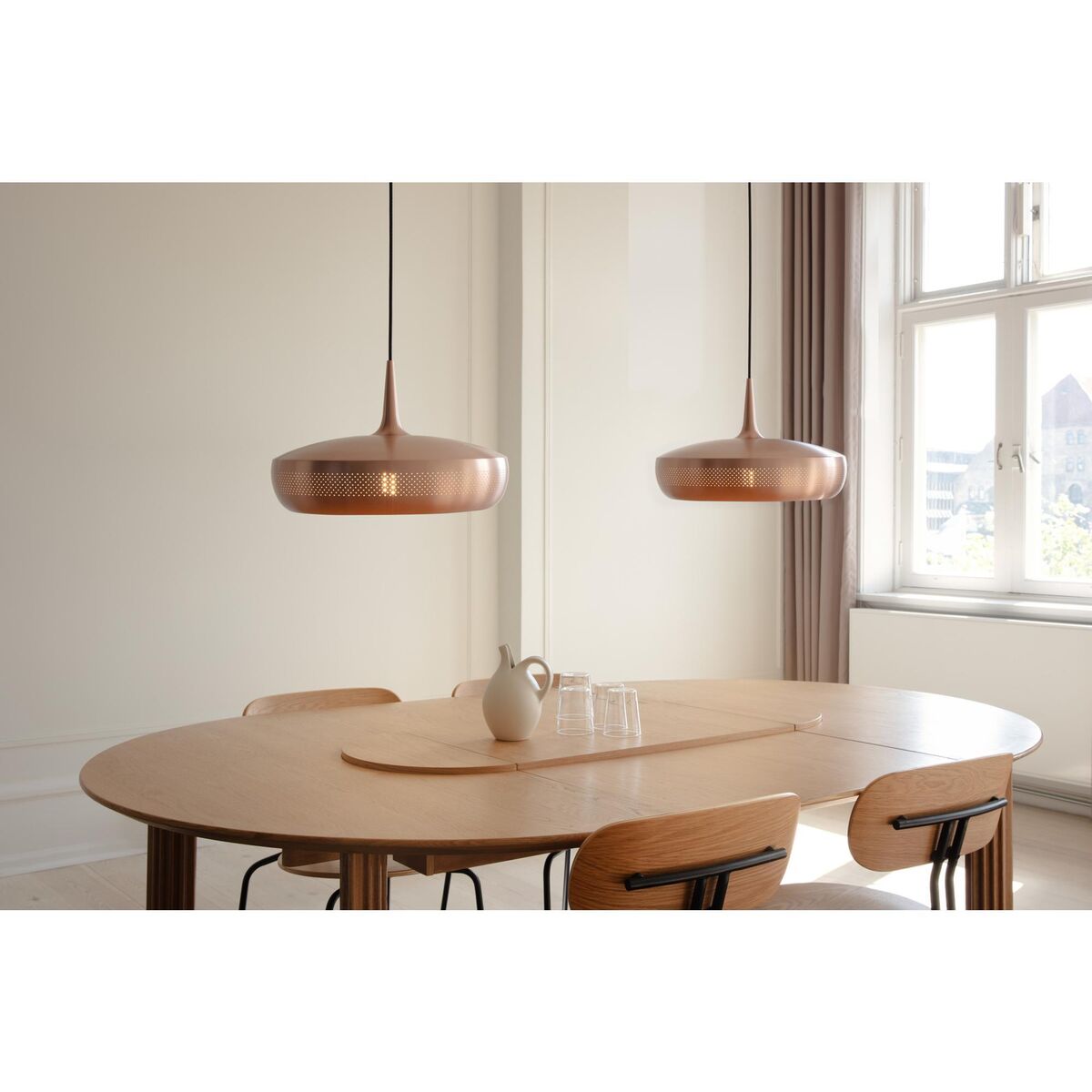 Clava Dine Pendelleuchte mit Rosette, Gebürstet Kupfer/Weiß