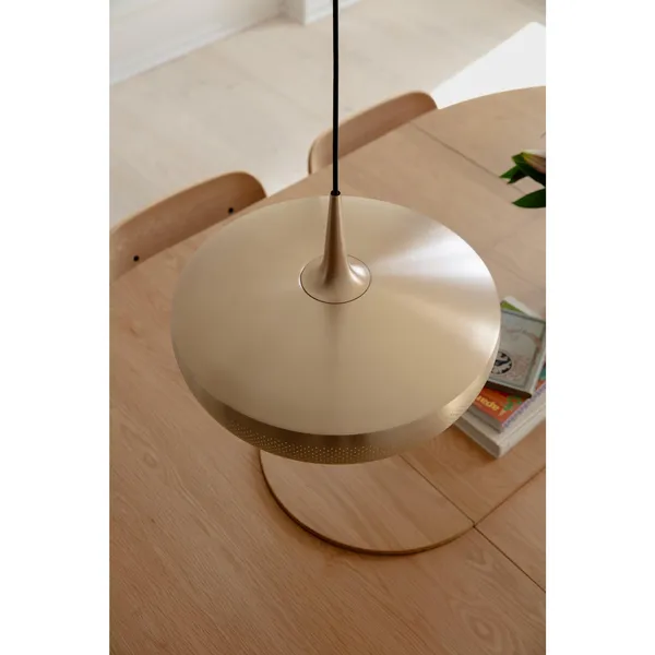 Clava Dine Pendel Med Rosette Børstet Messing/Hvid