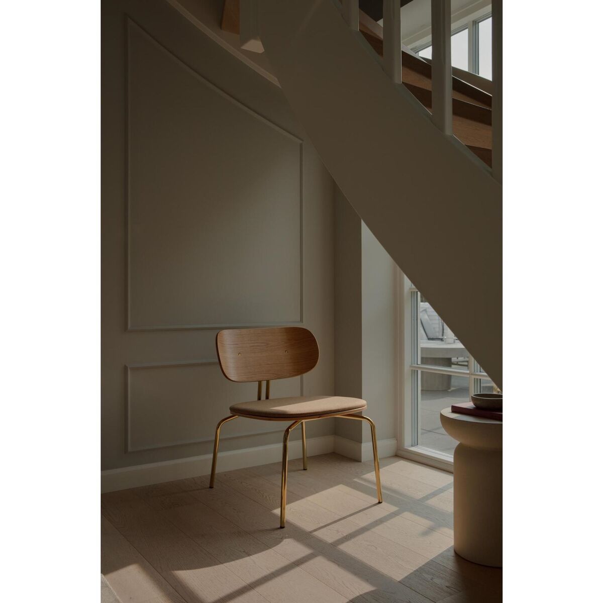 Curious Armchair Sterling/ Black