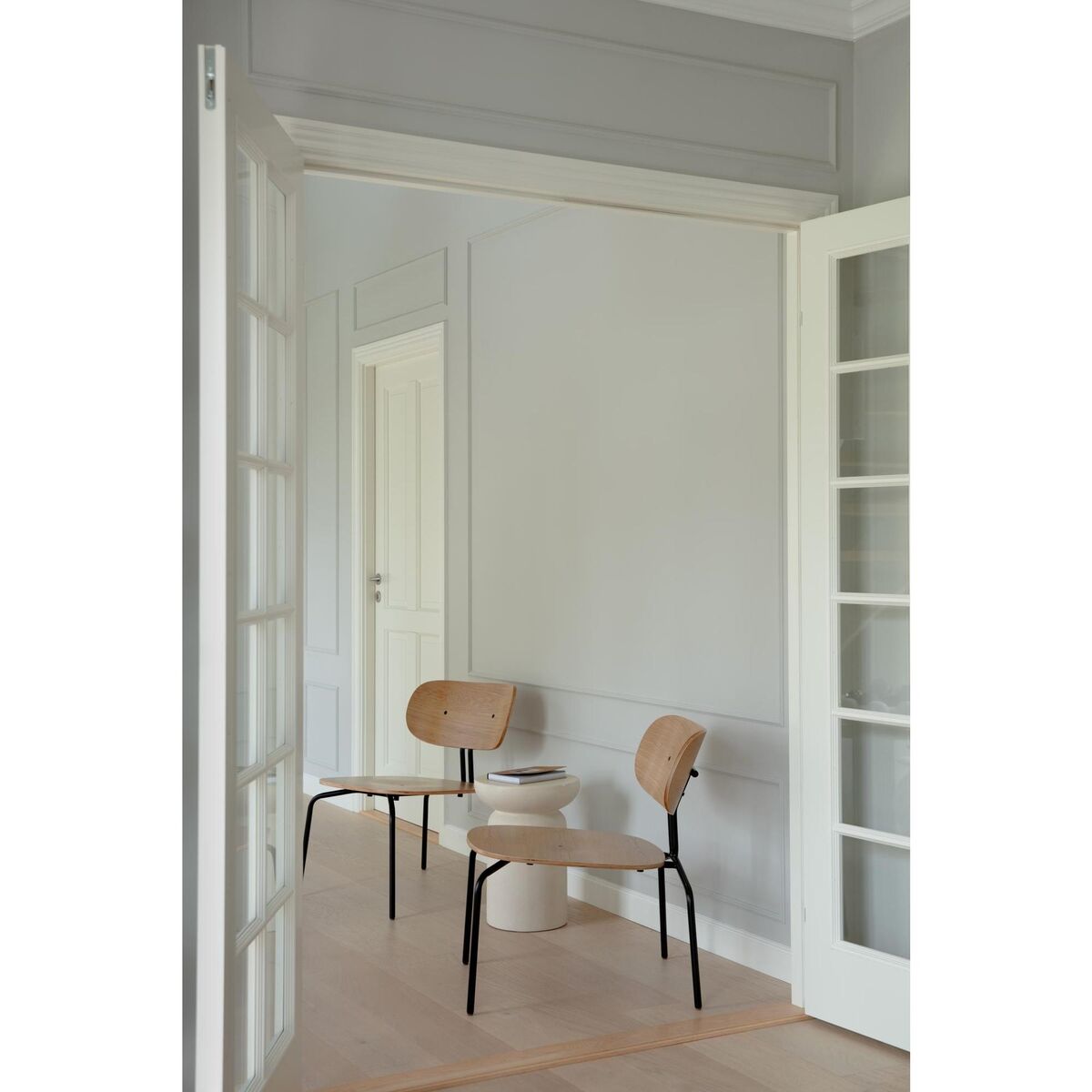 Curious Armchair Teddy White/ Black