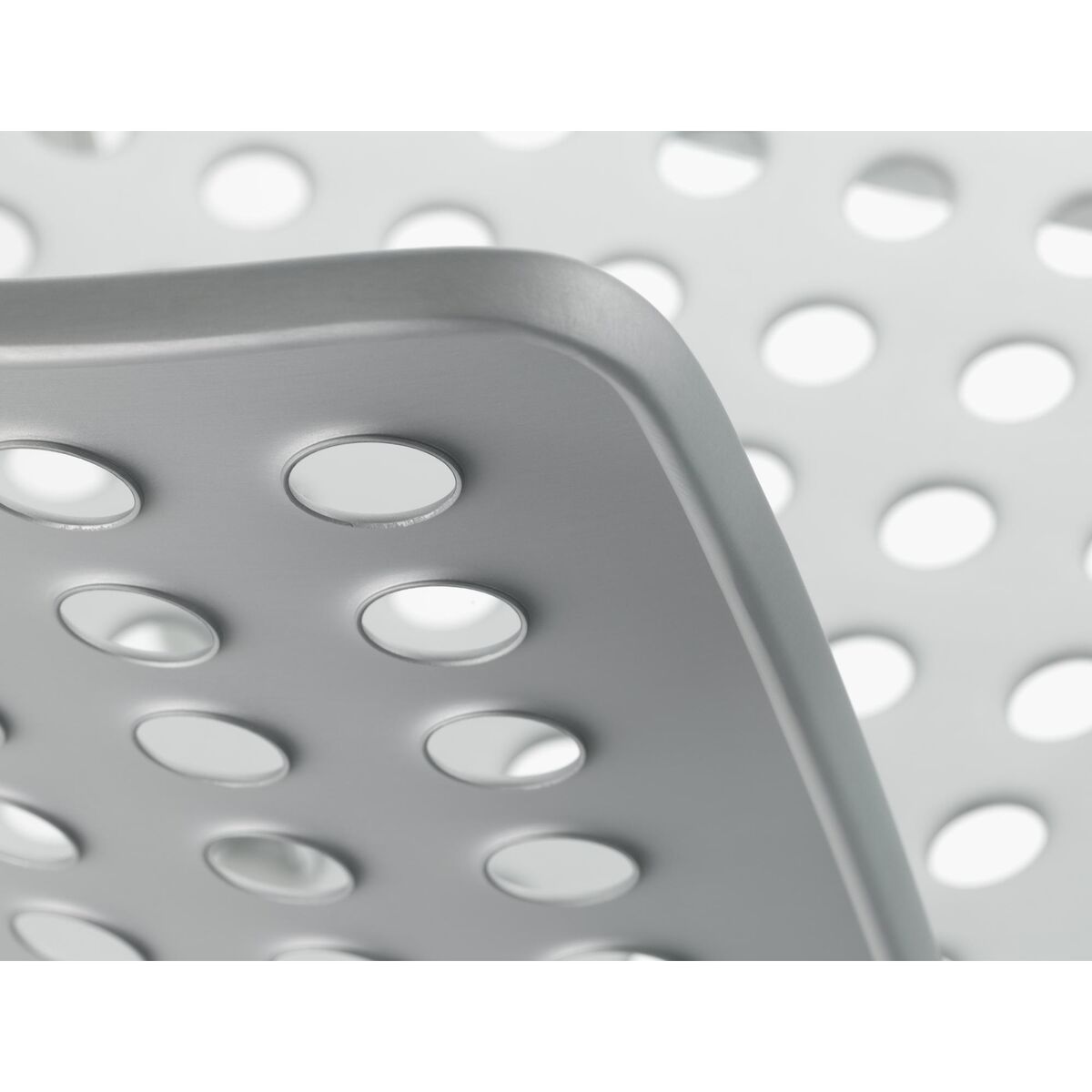 Landi Outdoor Matt Aluminium