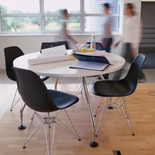 Eames Plastic DSR Dining Chair Deep Schwarz/ Chrom