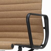 Aluminum EA 132 Office Chair With Swivel & Armrest Papyrus