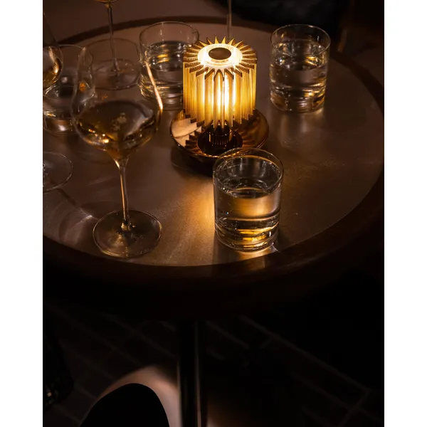 DCWéditions In The Sun Bordlampe Guld