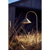 Grasp Garden Lamp With Spear Solid Brass