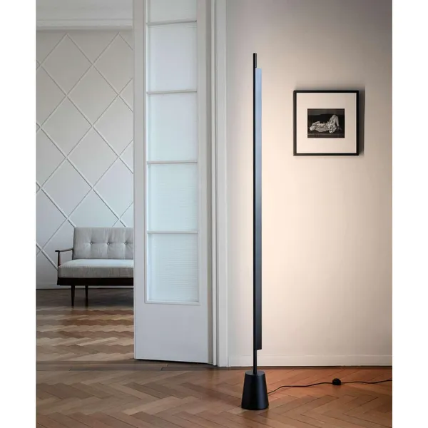 Compendium Floor Lamp Black