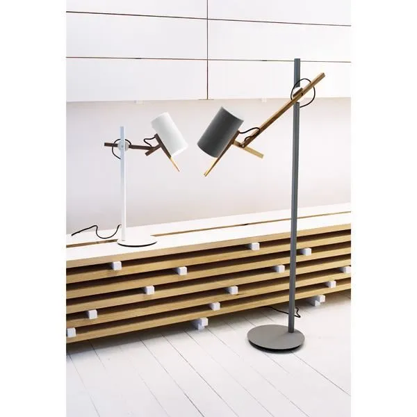 Scantling Floor Lamp P73 Black