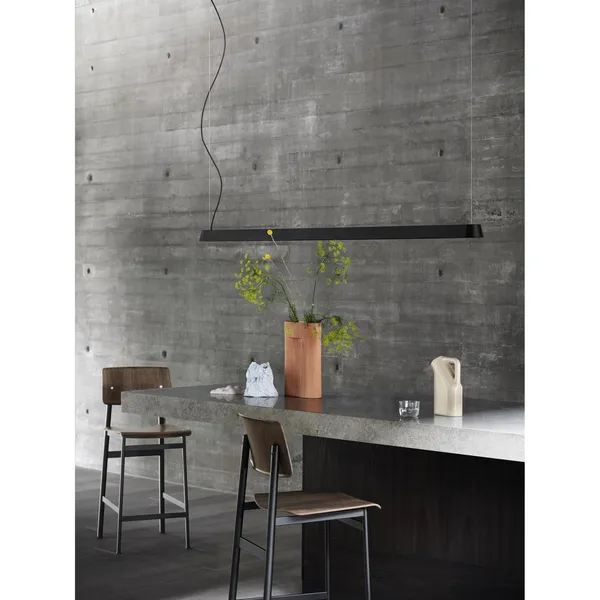 Linear Taklampe Sort Stor