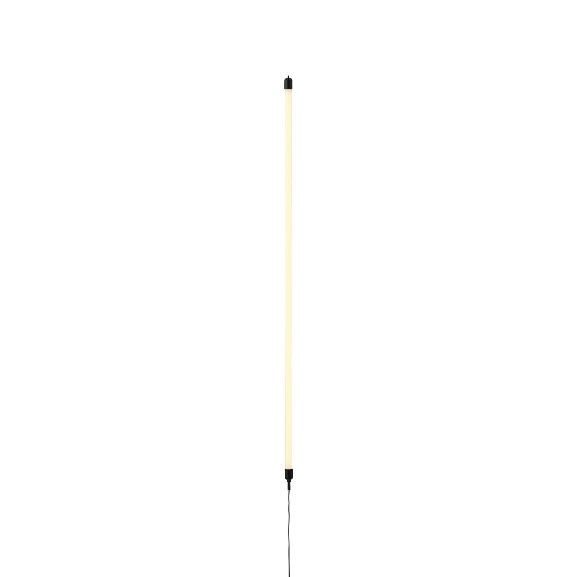 Fine V&auml;gg-/ Taklampa 120cm Svart