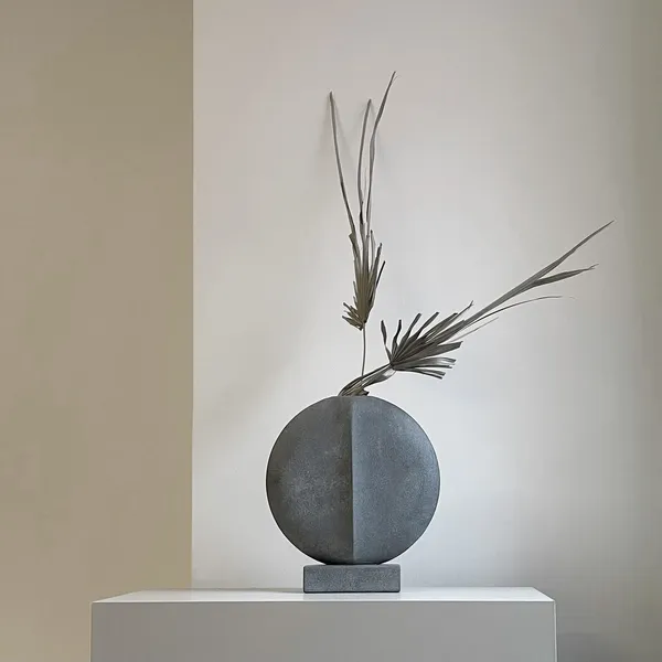 Guggenheim Vase Mini Mørkegrå