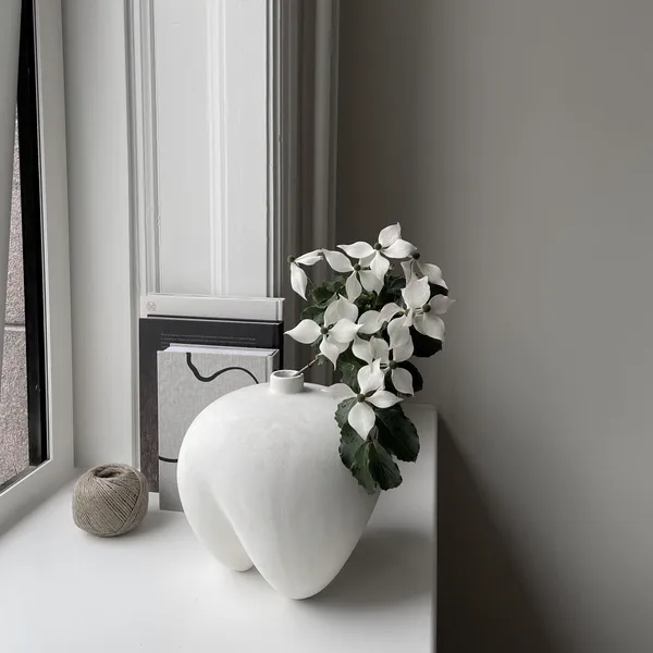 Sumo Vase Mini Bone White