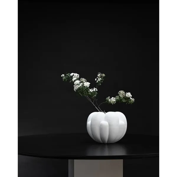 Bloom Vase Petit Dark Grey