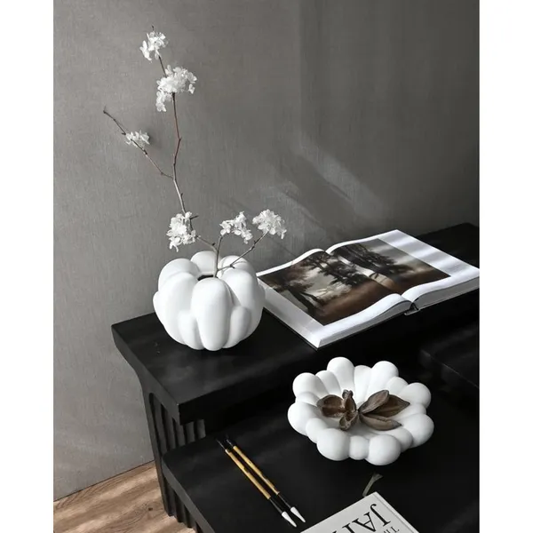 Bloom Vase Petit Dark Grey