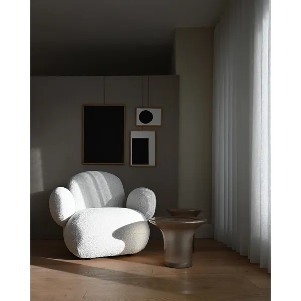 Toe Armchair With Armrests Off White