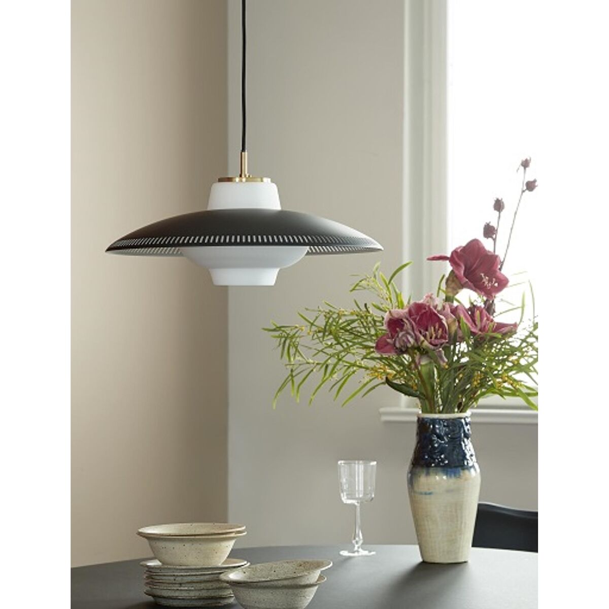 Shade Pendelleuchte Schwarz Noir