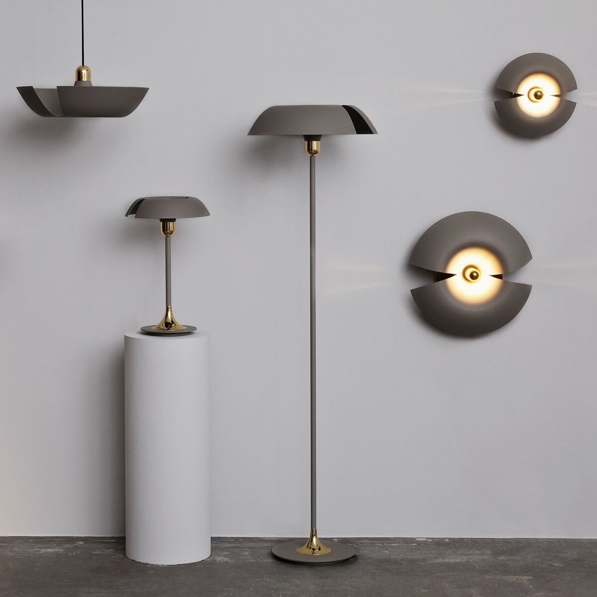 CYCNUS Table Lamp Black/ Gold