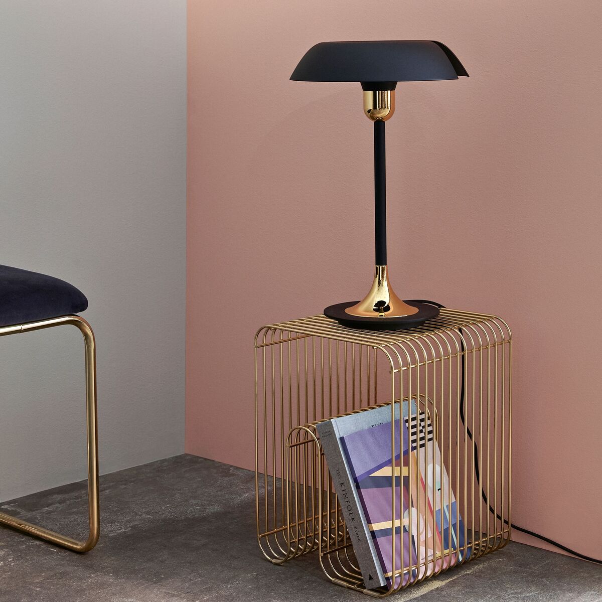 CYCNUS Table Lamp Black/ Gold