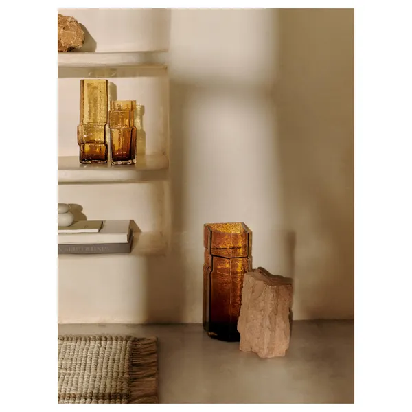 x Utzon Can Lis Muro Vase H30 Recycelter Bernstein