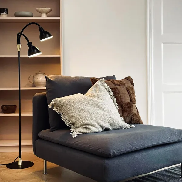 Lilje Stehlampe Schwarz/ Messing