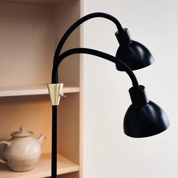 Lilje Stehlampe Schwarz/ Messing