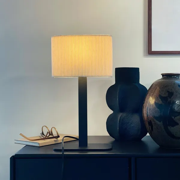 Calix Table Lamp Natural/ Black