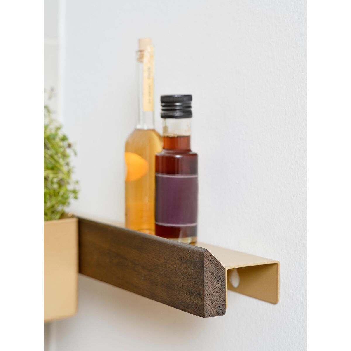 Flex Magnet Shelf 60 Dark Oak/ Brass