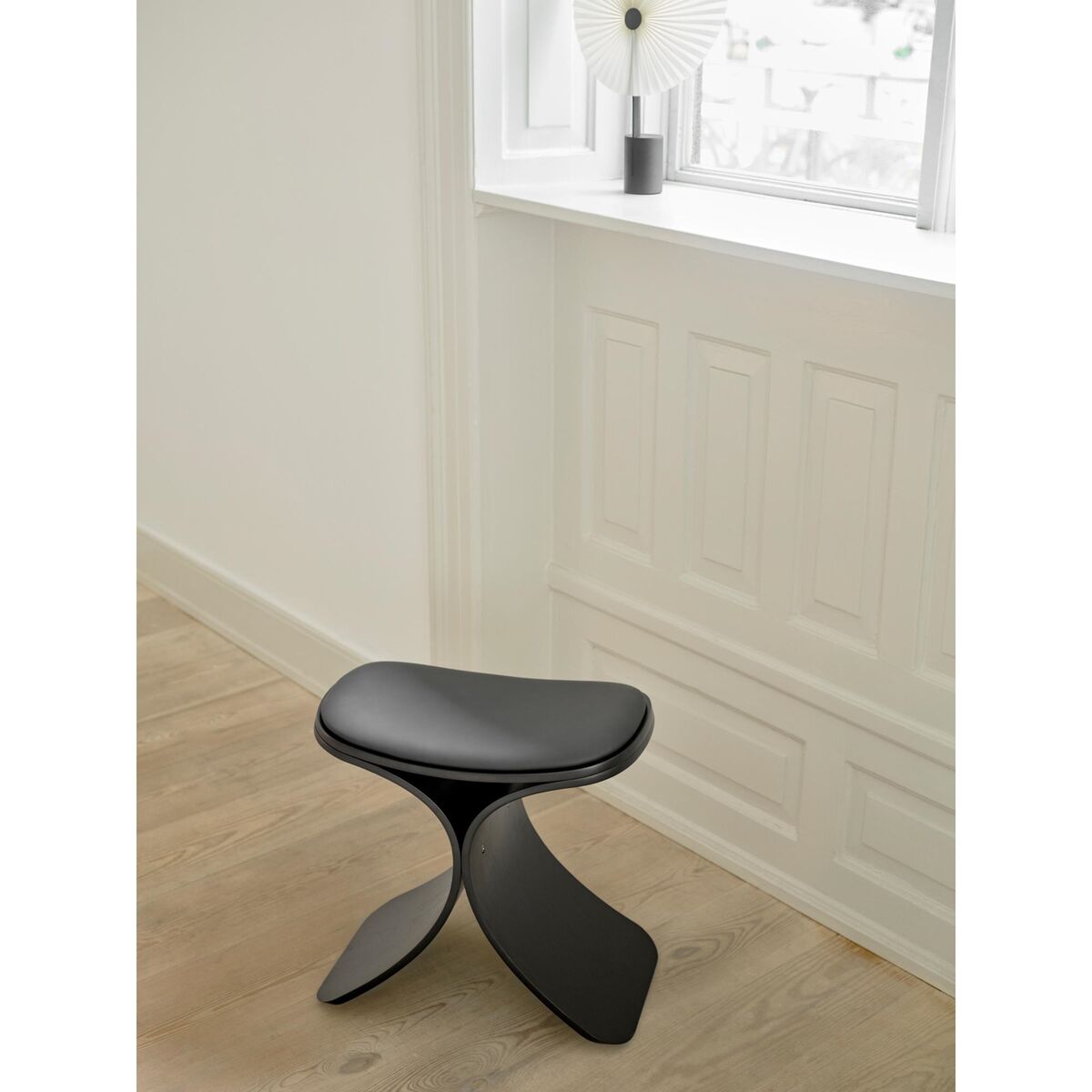 Luno Hocker Schwarz Eiche/Leder